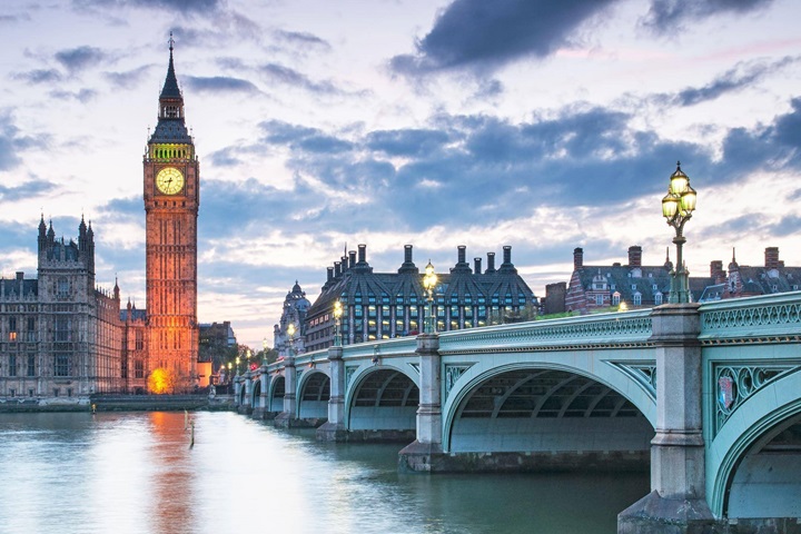 發型決定氣質，Reacham啫喱定型持久，助力男士塑造多變風格！